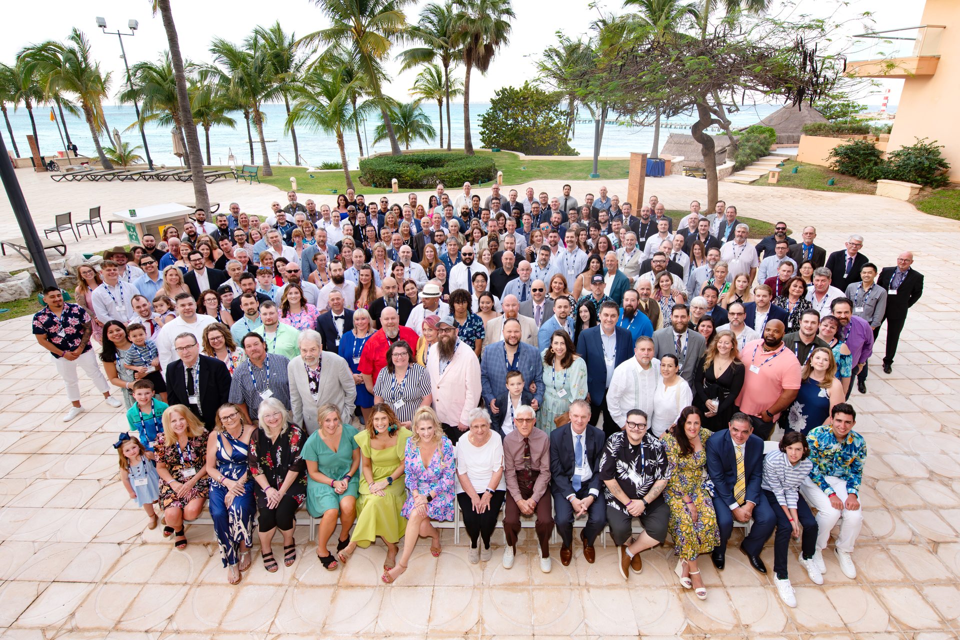 Incentive group photo Coral Beach Riviera Maya