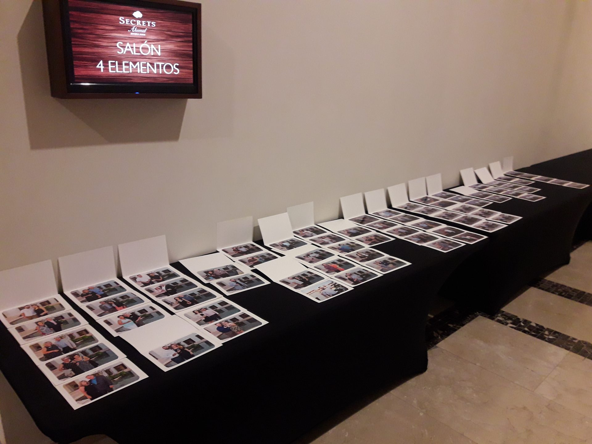 Print on site corporate event Secrets Riviera Maya