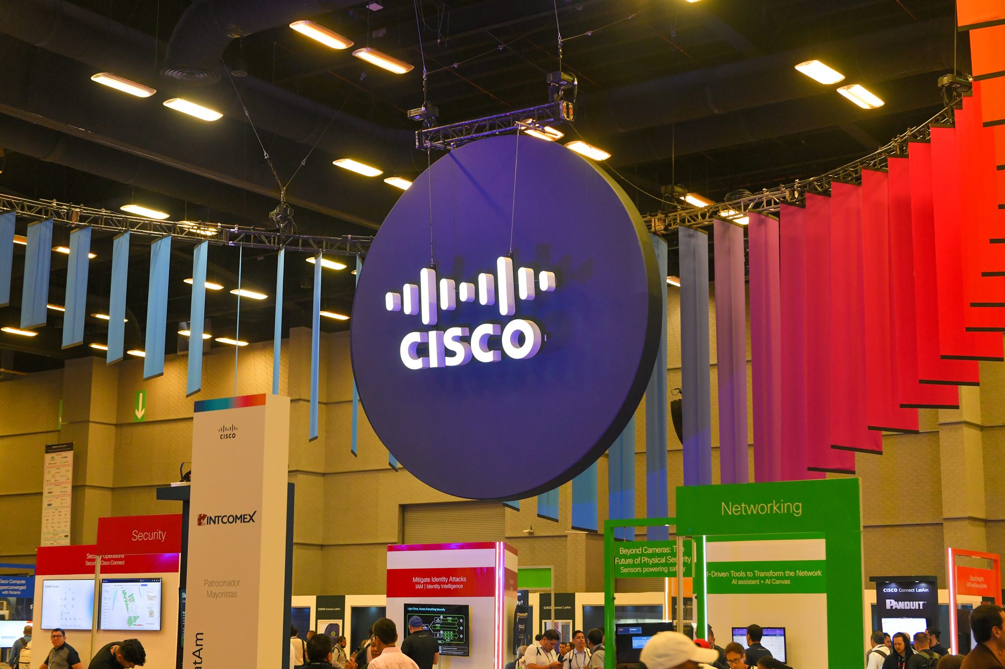 Cisco Connect LatAm keynote graphics main stage Cancún